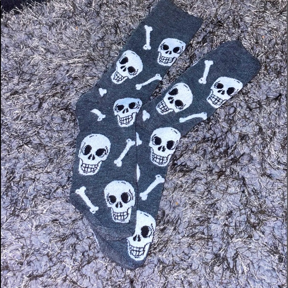 Skeleton sock pair size6-9
